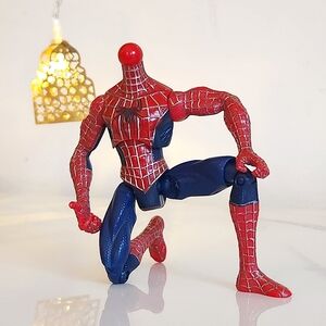 RARE Spider-Man action figure Hasbro Marvel Blue, Red